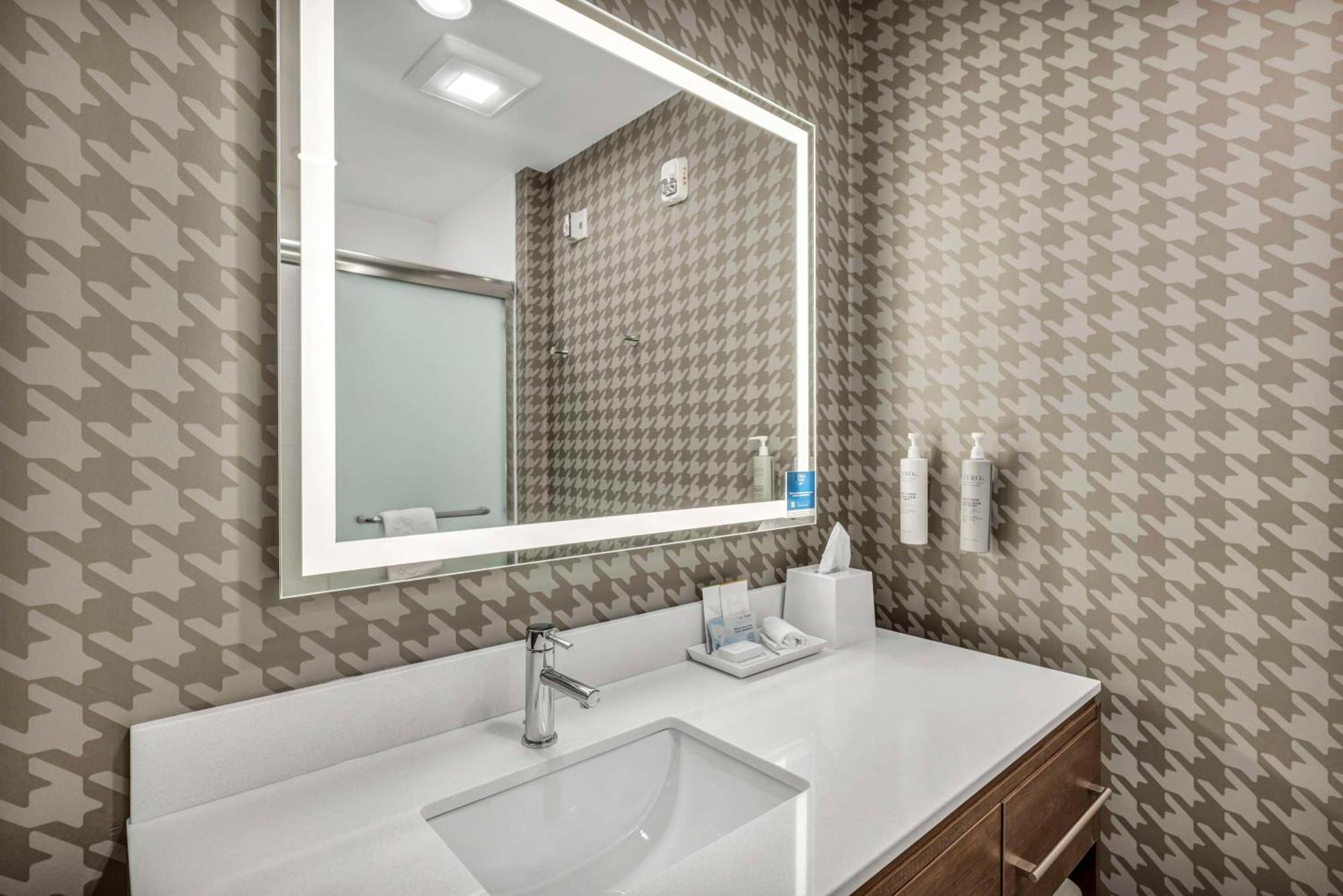Home2 Suites By Hilton Raleigh West Lenovo Center Ngoại thất bức ảnh